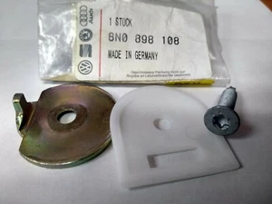 AUDI OEM 00-06 TT Quattro Door-Mount Kit 8N0898108 - Picture 1 of 4