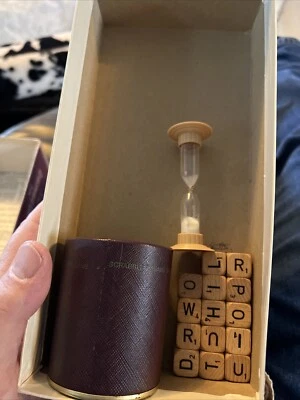 Scrabble Crossword Cubes - Selchow & Righter - Vintage. Box Fair Cond - Image 1 of 4