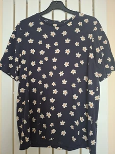 M&S Daisy Print Stretch Cotton Tee Shirt. Size 16(42") Navy Mix - Picture 1 of 2