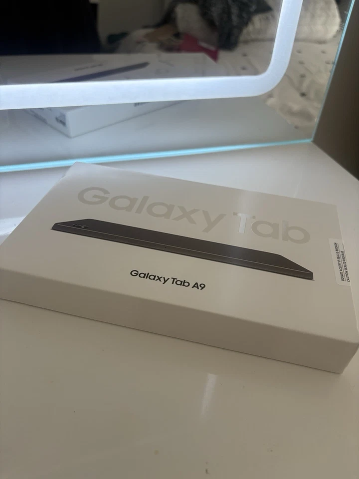 Samsung Galaxy Tab A9 - Image 1 of 4