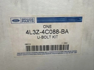 New 2004-2005 Ford F150 Rear Axle Drive Line U-bolt Kit Ubolt 4L3Z-4C088-BA (E4) - Picture 1 of 1
