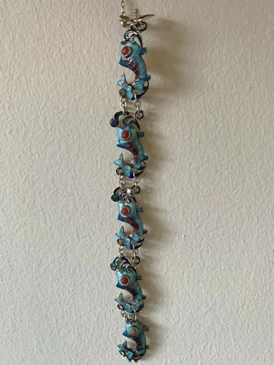 Pulsera de peces caprichosa vintage china de plata con esmalte de coral Vermeil Foto 1 de 4