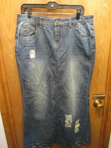 WOMENS DISTRESSED BLUE JEAN SKIRT 100% COTTON SIZE L LENGTH 38" FLARE 24" - Picture 1 of 3