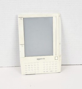Amazon Kindle D00111 White 1st Gen  Keyboard eBook Reader (See Description)