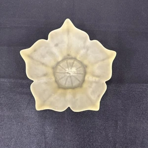 Vintage Viking Stockholm 5 Petal Lotus Yellow Frosted Satin Glass Bowl No Chips - Picture 1 of 9