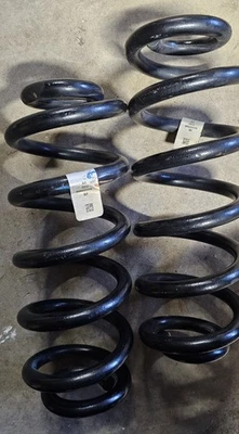 2018-2024 AUDI Q5 REAR RIGHT AND LEFT COIL SPRING PAIR/SET 80A511115 - Image 1 of 3