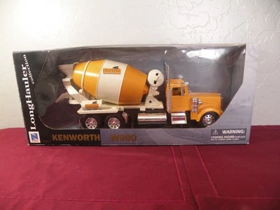 Kenworth Einstone W900 Long Hauler Concrete Mixer New Open Box - Image 1 of 4