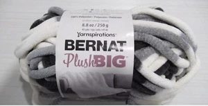 Bernat Plush Big PEPPER PRINT - Picture 1 of 1