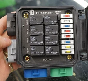 BUSSMANN LR-2 LMTV TRUCK RELAY BREAKER BLOCK 301-1C-C-R1 U01 U02 12V 24V DC MRAP - Picture 1 of 12