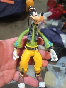 Diamond Select Disney Kingdom Hearts Goofy Action Figure 6” Action Figure - Picture 1 of 10