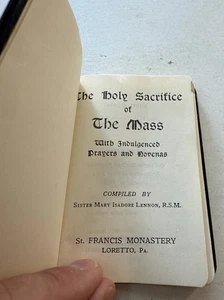 Holy Sacrifice Mass Prayer Book Vintage Catholic Church Missal Novena Latin 1958 - Foto 1 di 24