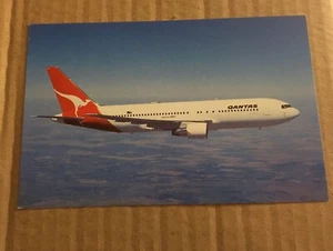 QANTAS AIRLINE 767 ER Aircraft Airplane Airline Issued Postcard - Bild 1 von 2