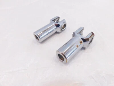 Par de soportes de montaje de clavija de pasajero Harley Davidson Softail cromados Foto 1 de 4