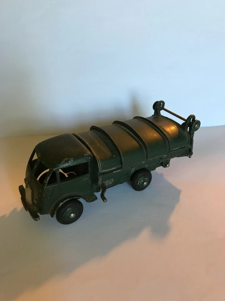 DINKY TOYS STUDEBAKER  BENNE A ORDURES REF F 25V - Photo 1/4