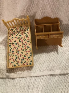 Sylvanian Families Epoch Mixed Lot Bed With Desk Has removable drawers! - Picture 1 of 8