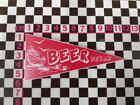 Retro Beer Devon Holiday Pennant - Klasyczna naklejka podróżna na szkło samochodowe