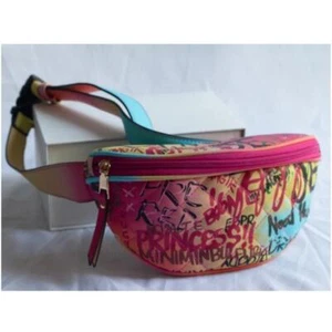 Borsa Fanny Pack stampa graffiti pelle PU cintura vita fianchi pochette tracolla graffiti - Foto 1 di 5