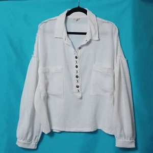 POL Women's White Shirt With Buttons 1/2 Way Down. Size M - Picture 1 of 12