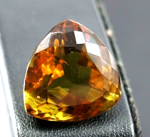 Certified 40.55 Ct Natural Trillion Cut Zultanite Color Changing Loose Gemstone - Picture 1 of 9