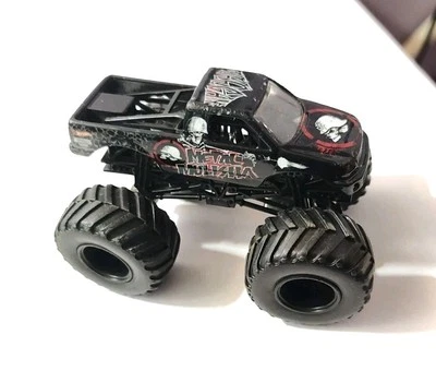 Camión Monster Jam Hot Wheels 2010 Metal Mulisha Flag Series antiguo 1:64 Ty29 Foto 1 de 4