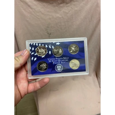 United States Mint 50 State Quarters Proof Set 2002 - Image 1 of 2