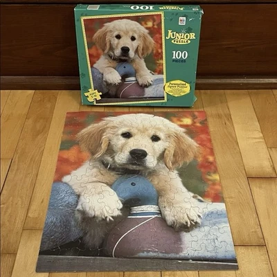 Rompecabezas de 100 piezas vintage 2000 Milton Bradley Junior Golden Retriever cachorro Foto 1 de 4