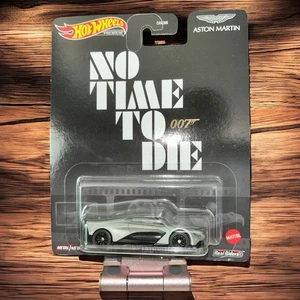 2021 Hot Wheels Retro Entertainment 007 "No Time To Die" Aston Martin Valholla - Picture 1 of 5