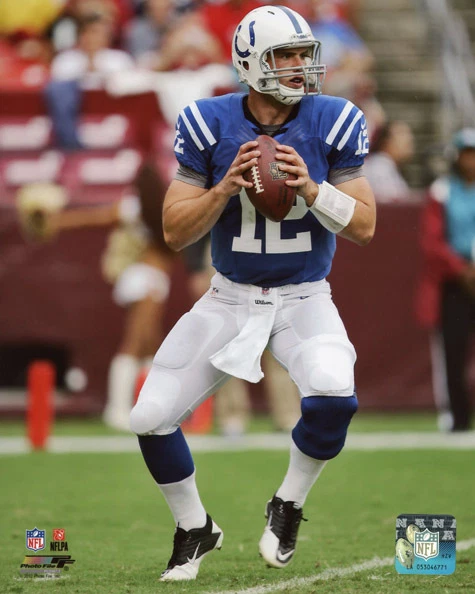 Impresión de póster de fútbol americano de la NFL con foto brillante de los Indianapolis Colts Andrew Luck 2012 Foto 1 de 1