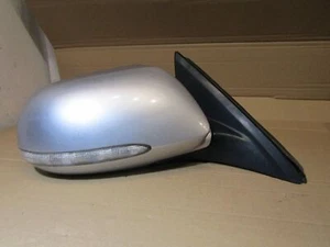 Honda Accord MK7 Saloon right front wing side view door mirror silver - Picture 1 of 9