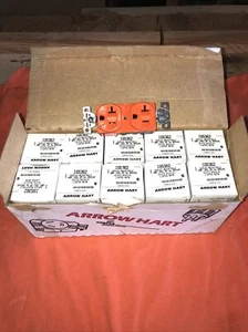 Arrow Hart IG5362 Orange Duplex Receptacle 20A.125V 2P 3W GRD. Lot of 10 - Picture 1 of 8