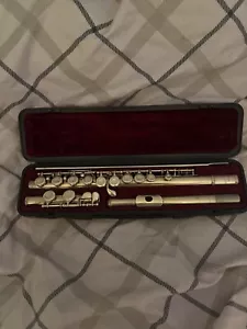 Yamaha YFL-211SII Student Flute - Picture 1 of 1