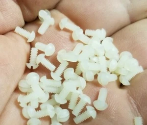 4-40 X 1/4" Nylon Screw Slotted Round Head - qty 100 - - Picture 1 of 4