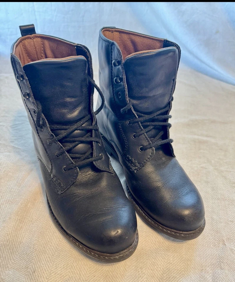 Josef Seidel Women’s Lace Up Leather Boots Size 38 (7.5) - Image 1 of 4