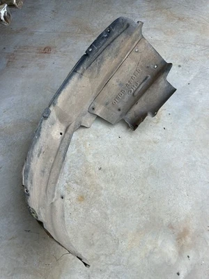 90-96 日产 300zx Z32 原始设备制造商前 LH 左驱动器侧挡泥板衬里保护 — 第 1/4 张图片