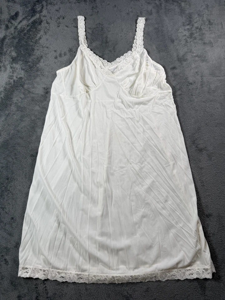 Lencería Cabernet vintage sin cordones para mujer 44 24 pulgadas blanco ribete de encaje nailon cuello en V completa Foto 1 de 4