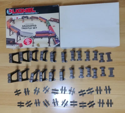 Lionel 6-12754 Graduated Trestle Set with Original Box - Image 1 of 4