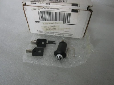 Juego de cerraduras de maletero Tri-Glide 14-24 Harley Davidson FLHTCUTG 90300051 Foto 1 de 4