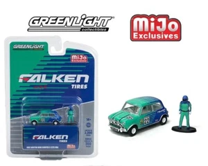 Greenlight 1967 Austin Mini Cooper S & Piloto Falken Diecast Collectibles 1/64 - Imagen 1 de 2