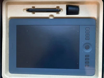 Wacom Intuos Pro Medium Grafiktablett PTH-651 DEIT mit Stift  und Kabel - Bild 1 von 4