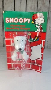 Vintage 1958 Holiday Products Snoopy Christmas Stocking Hanger Sealed - Picture 1 of 10