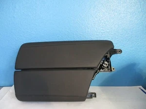 Mittelkonsole Armlehne 9216890-15 BMW F10 F11 Dakota-S   Schwarz (I010) - Picture 1 of 7