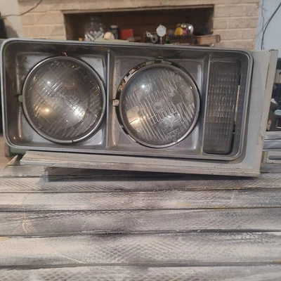 Chevrolet Impala 1975 1974 Caprice faros cucharones con moldura Donk Chevy 75 Foto 1 de 4