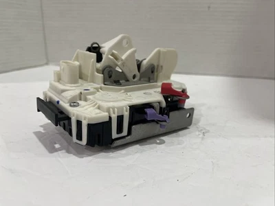 Tailgate Door Lock Actuator Motor Jeep Wrangler 2007 - 2019  OEM Mopar 4589584AG - Image 1 of 4