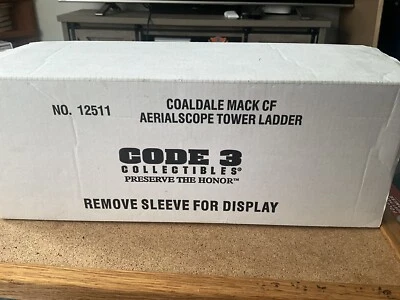 Code 3 Collectibles Coaldale Ladder 4024 Mack CF Aerialscope (12511) - Image 1 of 4