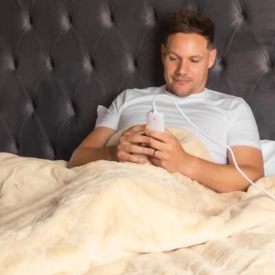 Faux Fur Heated Throw 160x130cm Electric Fleece Blanket 9 Heat Settings & Timer - Image 1 of 4