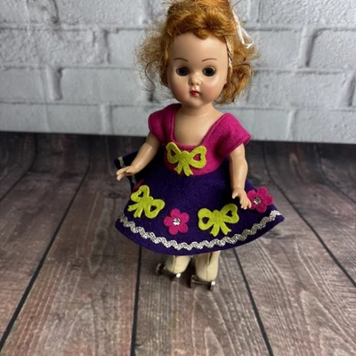 复古 Vogue Ginny 娃娃套装 1950 年代轮滑带轮滑鞋无娃娃 — 第 1/4 张图片