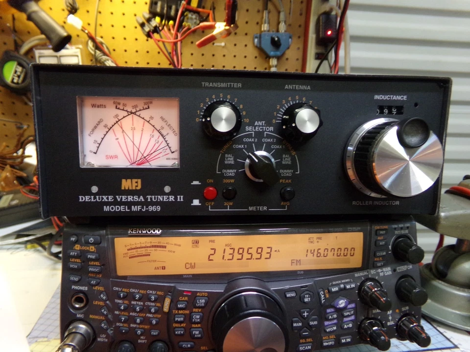 MFJ-969 TUNER HF+6M 300W ROLLER DL XMTR ANT SW USED TESTED WORKING WELL # 1 OF 2 - Image 1 of 4