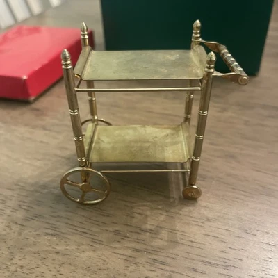 Carrinho de Bebidas Miniaturas Casa de Bonecas Metal Dourado Vintage Difícil de Encontrar HTF - Imagem 1 de 4