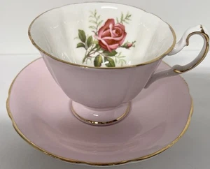 Vintage Paragon Tea Cup And Saucer England Fine Bone China - Picture 1 of 13