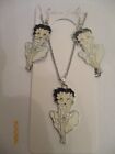 Betty Boop Necklace and Earring Set -White